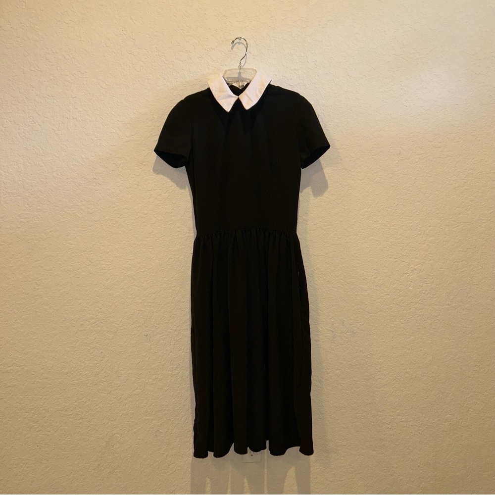 Deandri Roselle Long Black Dress with White Collar - Medium